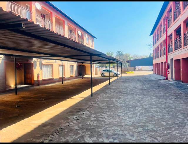 2 BEDROOM APARTMENT FOR SALE IN RUSTENBURG CENTRAL